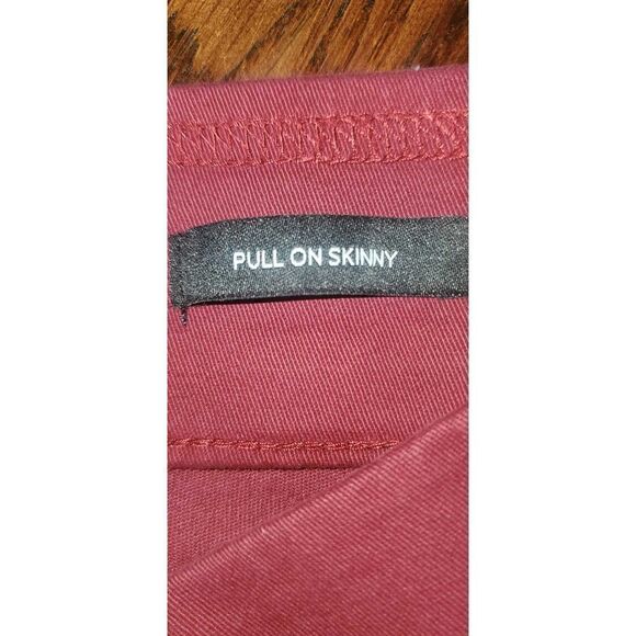 NINE WEST PULL ON SKINNY JEANS - Picture 4 of 4